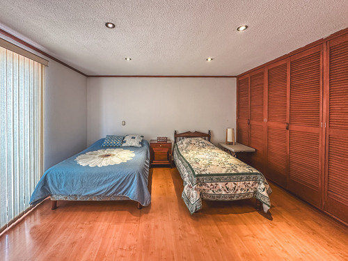 Casa En Venta En Camino Real Con 3 Habitaciones.