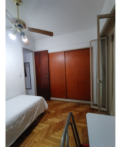 Se Alquila Una Habitación A Estudiante