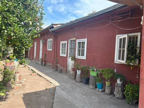 Casa En Venta De 4 Dorm. En Llallay A Metros Del Centro Civi