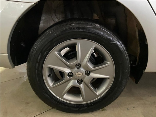 Renault Logan 1.6 16v Sce Flex Expression Avantage Manual