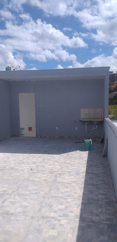 Imagem 3 de 14 de Casa Duplex À Venda, 2 Quartos, 1 Suíte, 2 Vagas, Novo Centro - Santa Luzia/mg - 3485