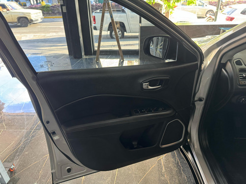 Jeep Compass 2.4 Sport