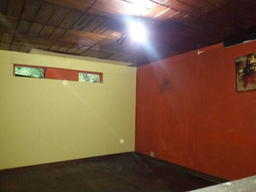 Imagen 9 de 14 de Casa Curridabat Centro. Dos Casas Y Una Bodega...