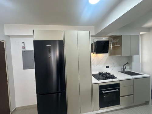 Apartamento En Prebo, Resid. Agua Viva 2. Tipo Estudio. Lm.p