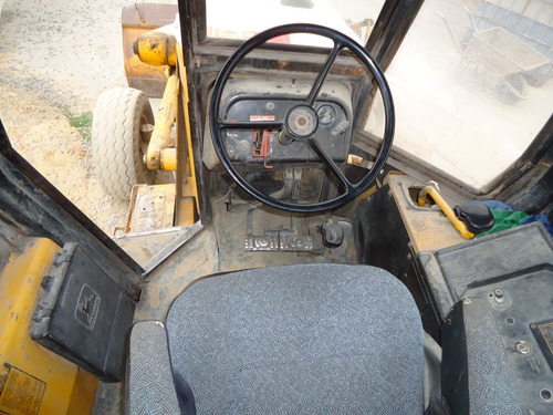 Imagen 8 de 14 de Excelente Estado. Vendo Pala Y Retro J.d 310c 1990