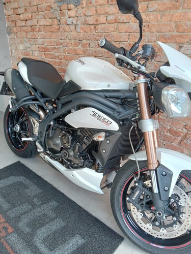 Imagem 8 de 25 de Triumph Speed Triple 1050 2015/2015 **baixo Km**