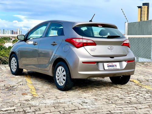 Imagem 5 de 10 de Hyundai Hb20 Comfort Style 1.0 Tb Flex 12v Mec.