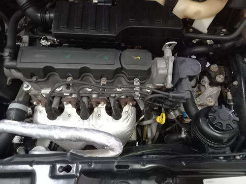 Imagem 9 de 11 de Chevrolet Montana 2010 1.4 Sport Econoflex 2p
