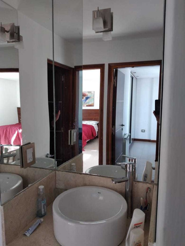 Imagen 5 de 14 de Vendo Inmueble Compuesto Por 1 Cochera, 2 Locales Y 5 Deptos