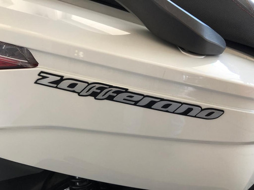 Imagen 5 de 10 de Benelli Zafferano 250 2021