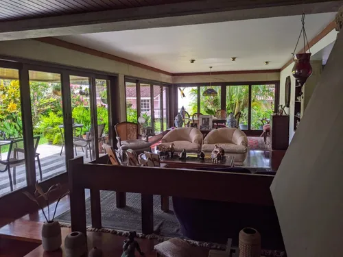 Bella Casa En El Arroyo