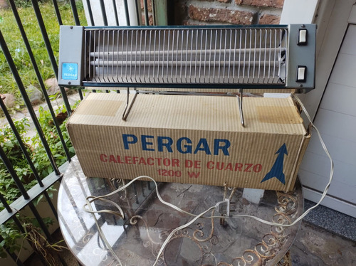Estufa Cuarzo De 1200w Casi Sin Uso, Calefacciona Rápido! (Usado)