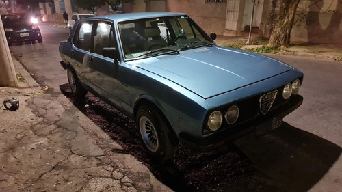 Imagem 2 de 2 de Alfa Romeo 2300
