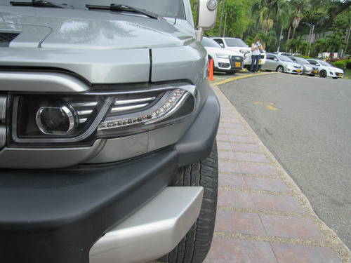 Toyota Fj Cruiser 4x4 At Cc4000