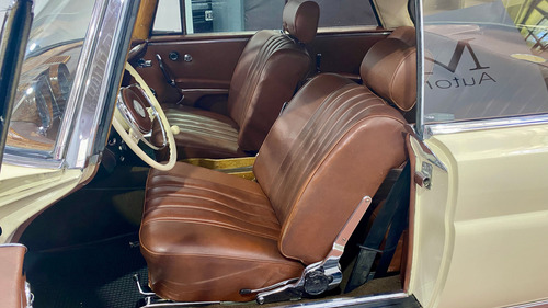 Mercedes Benz 220se