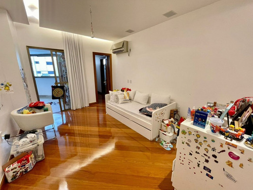 Imagem 14 de 25 de Apartamento 04 Suítes Com 460m Frente Ao Mar Na Praia Da Costa. - 21540