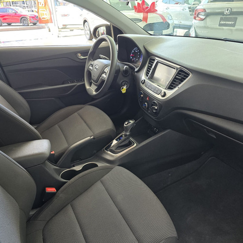 Hyundai Accent 1.6 Hb Gls At