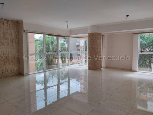 Apartamento En Venta En San Isidro Maracay Aragua 23-1894 Irrr