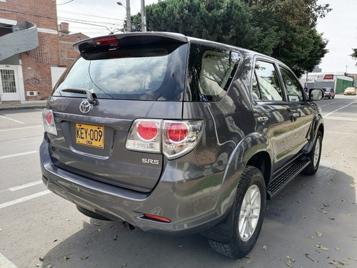 Toyota Fortuner Urbana 2700cc 4x2 At Aa Ab Abs