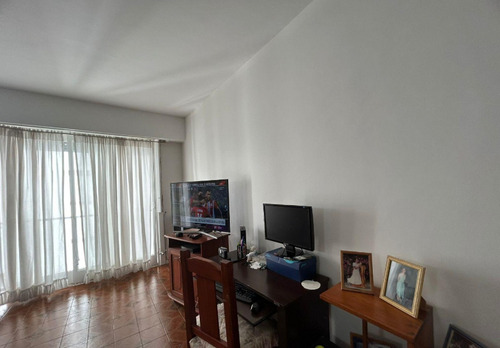 3 Ambientes 2 Baño A 1 Cuadra Del Mar A Metros De Plaza Colon Cerca Del Centro