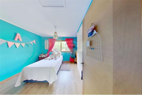 Dos Casas En Uno En Condominio!