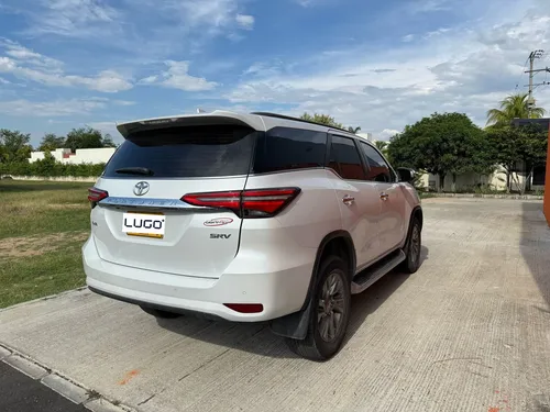Toyota Fortuner Srv 2023 Único Dueño Como Nueva