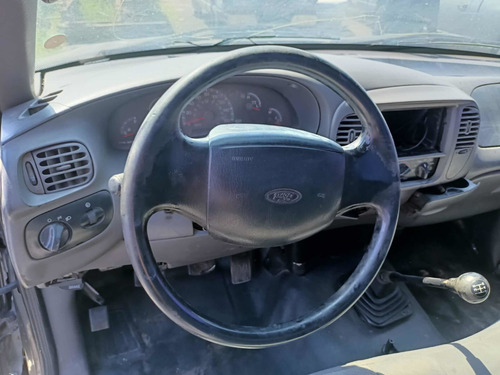 Imagen 8 de 8 de Ford F250 8 Cilindros
