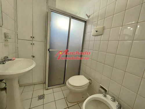 Imagen 10 de 12 de Venta De Apartamento De Dos Dormitorios En Punta Del Este