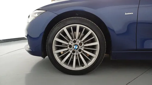 BMW Serie 3 2.0 330IA LUXURY LINE