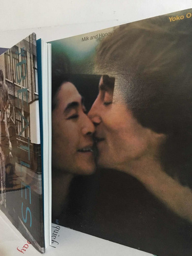 Combo De Los Beatles Libro Empastado De Lujo Disco 20 Exitos