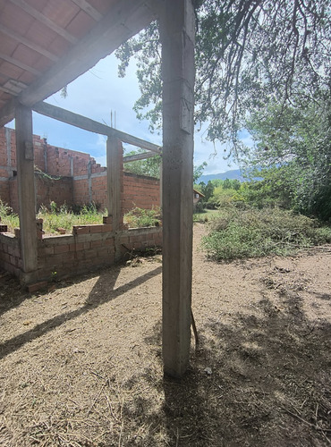 Terreno 1541 M2 Con Hotel En Construcción 582 M2