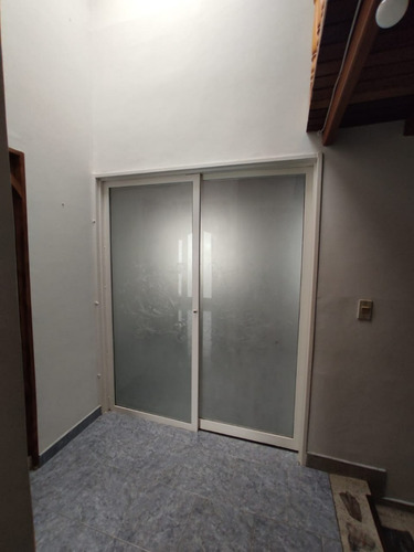 Imagen 24 de 28 de Casa Unifamiliar Con Apto Independiente En El Carmen 650 Millones