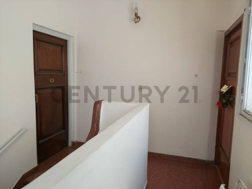 Imagen 15 de 15 de Ph 3 Ambientes Al Frente P 1ro Sin Expensas, Con /balcon/patio /terraza