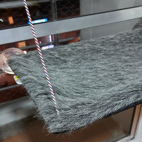 Imagen 6 de 6 de Hamacas De Ventana Para Gatos. Tela De Peluche - Miel Felina
