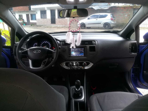 Imagen 9 de 10 de Kia Rio 2012 1.4 5 P 109 Hp