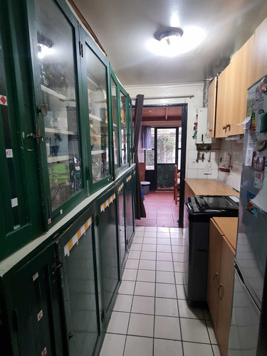 Amplia Casa En Población Lenox De Limache (63045)