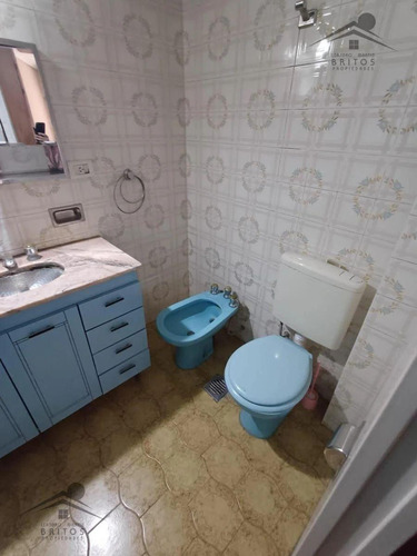 Venta De Imponente Y Solido Chalet En El Centro De Ramos Mejía!