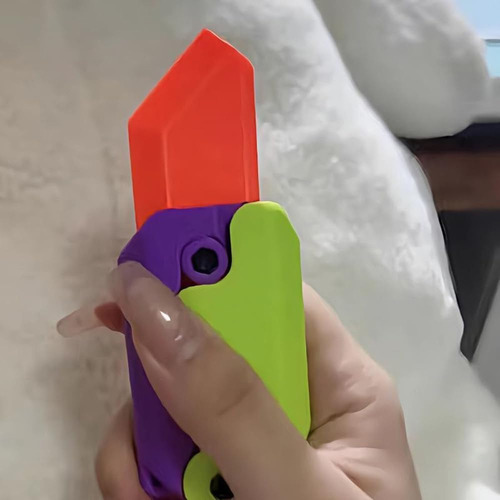 El Juego De Cuchillos De Juguete Con Forma De Zanahoria De 4
