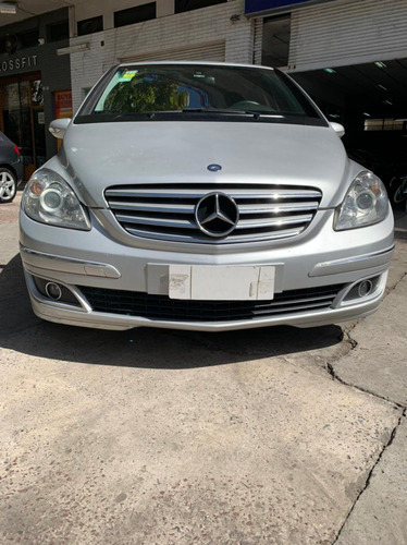 Mercedes Benz B200