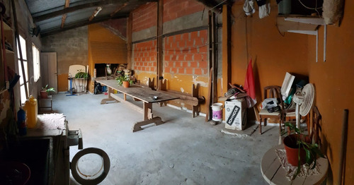 Imagen 10 de 12 de Se Vende Galpón Con Departamento En Planta Alta