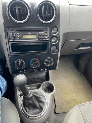 Imagen 9 de 12 de Ford Ecosport 2.0 4x2 Mt 2006