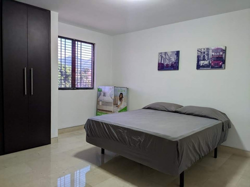 Imagen 15 de 19 de Rosaura Cortez Vende Town House Tipo Villa En Urb Las Chimeneas Res. Aragon
