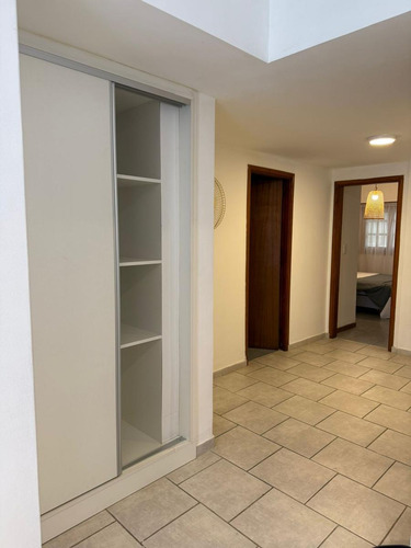 Venta Depto 2 Amb Con Balcón Saliente Y Vista Abierta