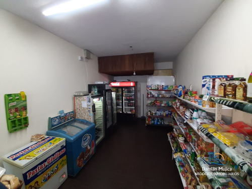 Se Vende Local + Apartamento (2 Dormitorios) - Pocitos