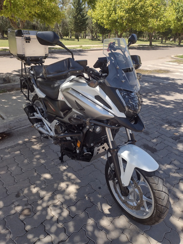 Motor Bicilindrico 750 Cc Económica De Combustible