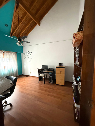 Excelente Chalet/ph Zona Centro Lanus