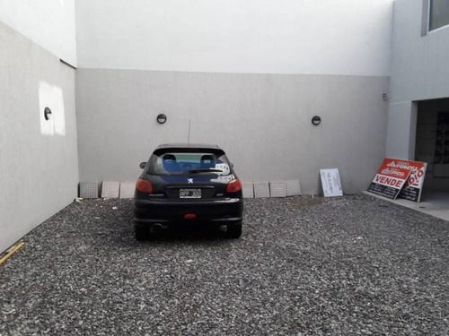 Imagen 2 de 2 de Cochera En Venta