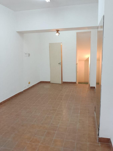 Imagen 4 de 15 de Venta Local Comercial Con Deposito Parque Patricios