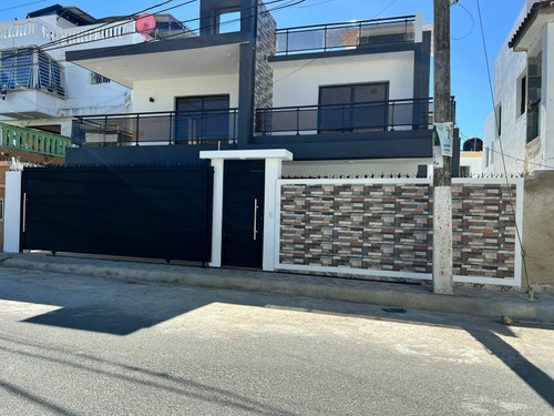 Venta De Casa En La Autopista San Isidro