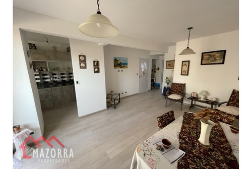 Imagen 6 de 12 de Departamento En Venta - Caseros Centro